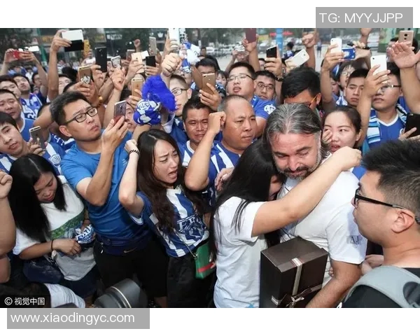 突发足球八卦震惊宣布离队球迷纷纷送别心碎不舍 突发足球八卦震惊宣布离队球迷纷纷送别心碎不舍